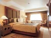 A double room at Shaftesbury Kensington Hotel