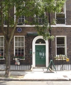 Dickens` House Museum